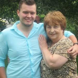 Meet your Posher, Kay